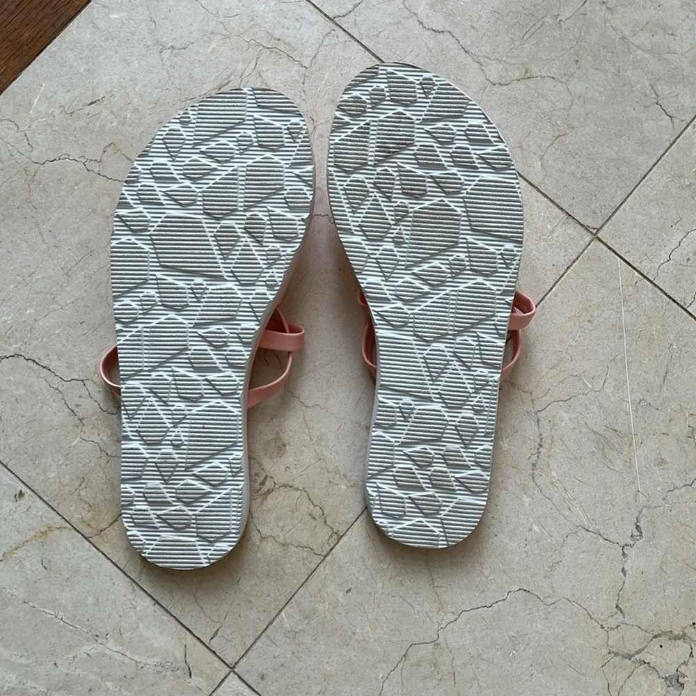Volcom Pink Easy Breezy LI Flip Flop Sandles - Picture 2 of 6